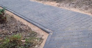 Укладка тротуарной плитки на основание в Прохладном в октябре