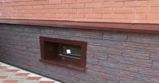 Облицовка цоколя панелями под камень в Прохладном в октябре